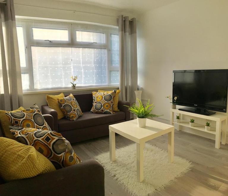 Meriden Road, Southsea, Portsmouth, PO5 4AP