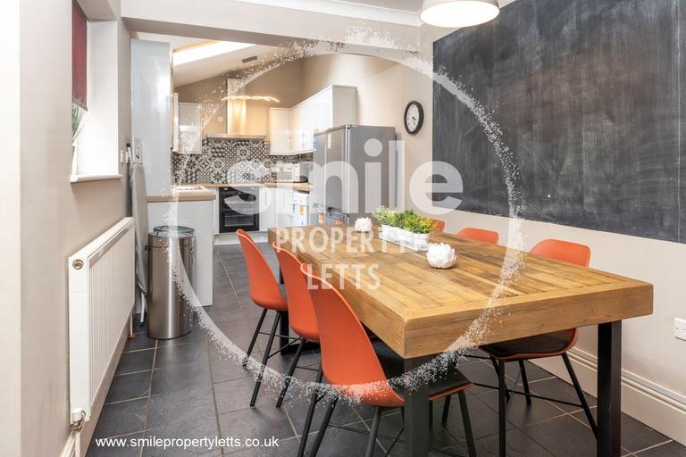 Balfour Road, Lenton, Nottingham, NG7 1NY