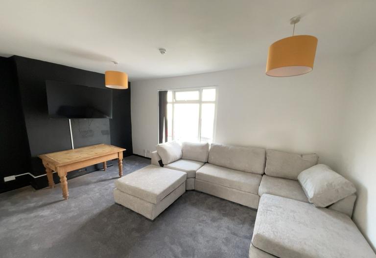 King Edward's Road, Brynmill, Swansea, SA1 4LN