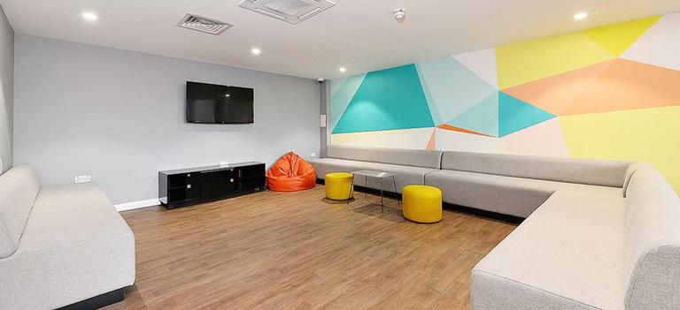 Gorgie Road, Dalry, Edinburgh, EH11 2BF