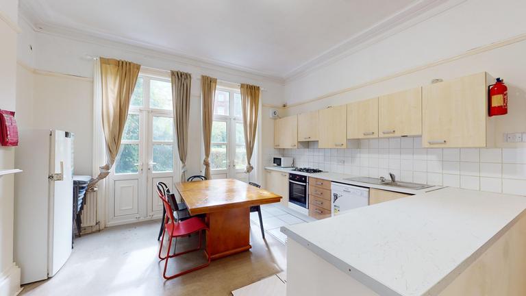 Bainbrigge Road, Headingley, Leeds, LS6 3AD