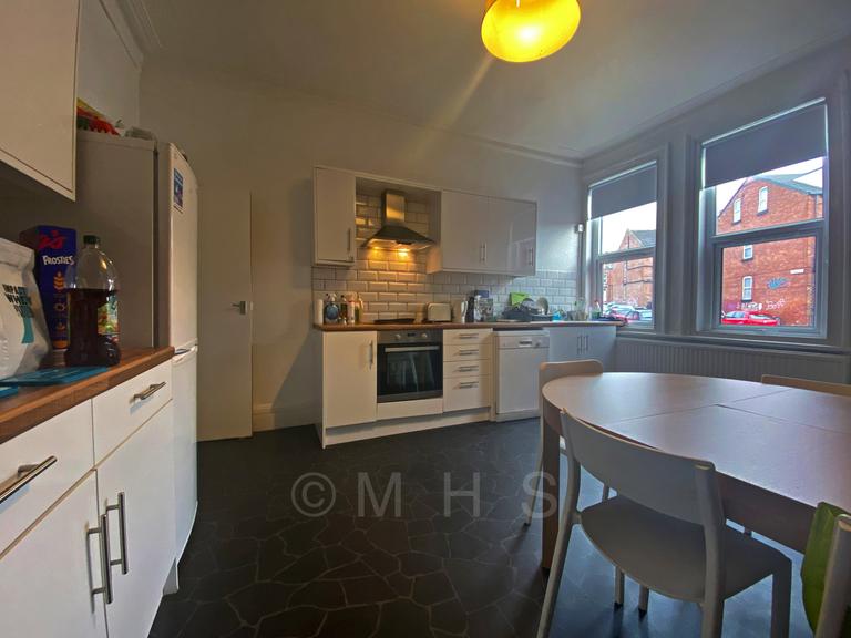 Pearson Terrace, Hyde Park, Leeds, LS6 1HZ