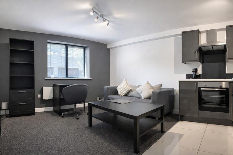 Llanbleddian Gardens, Cathays, Cardiff, CF24 4AT