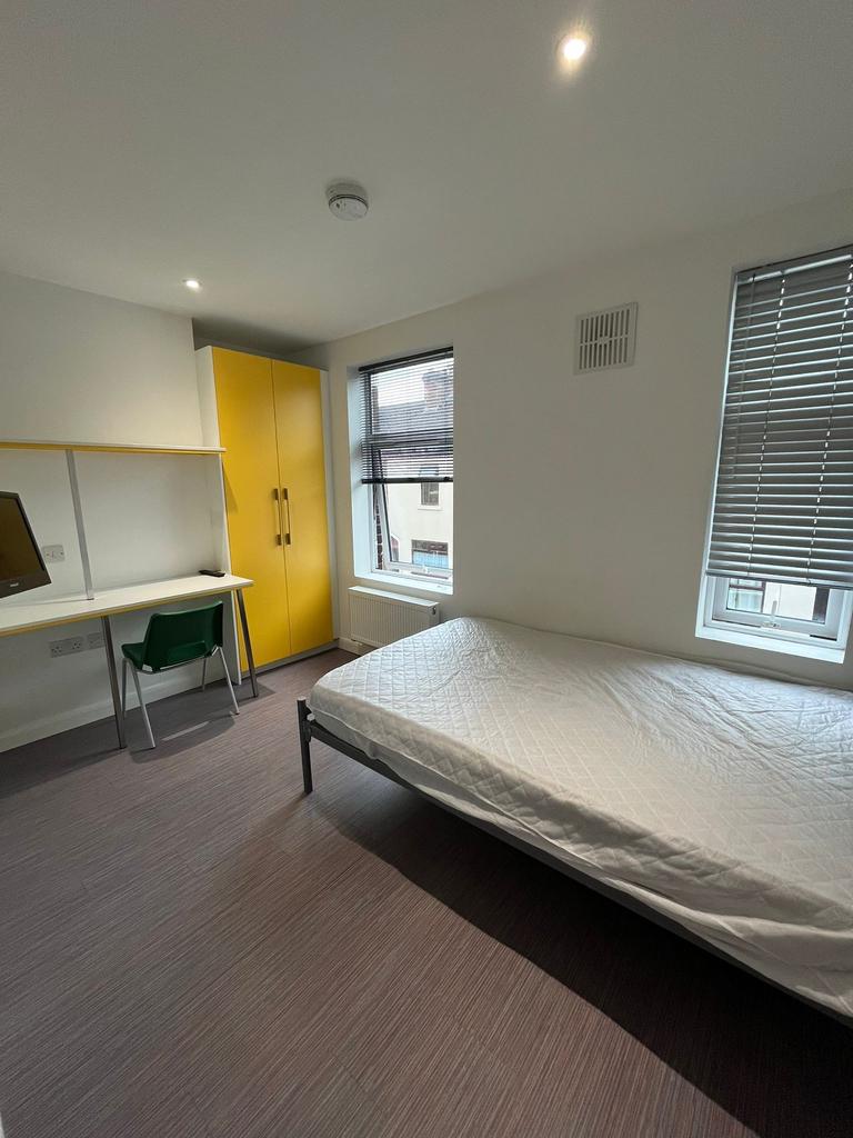 Beresford Street, Shelton, Stoke-on-Trent, ST4 2EX