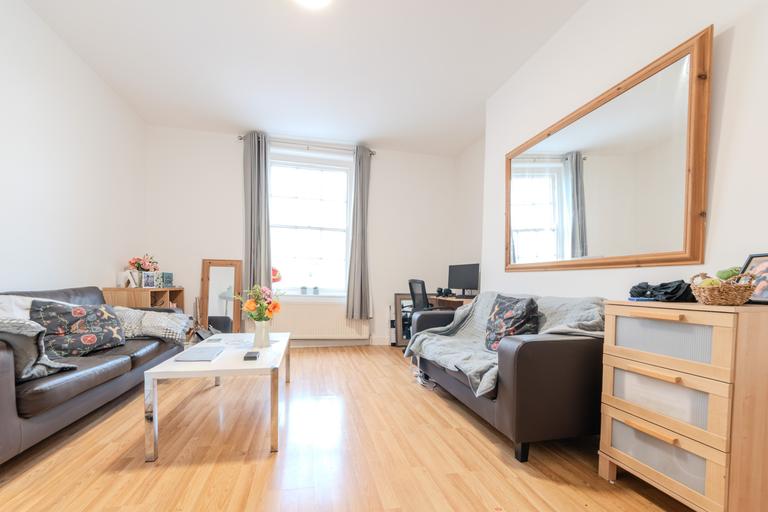 Bath Street, Town Centre, Leamington Spa, CV31 3AE