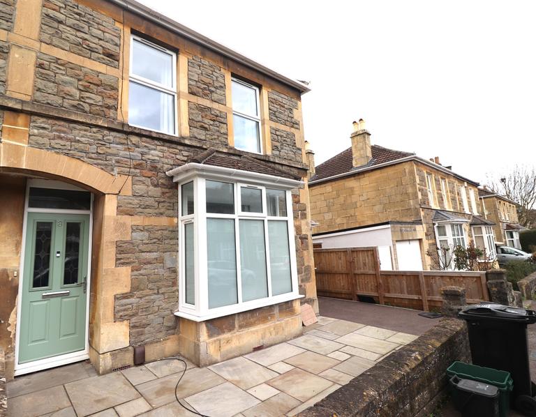 Triangle Villas, Oldfield Park, Bath, BA2 3JG