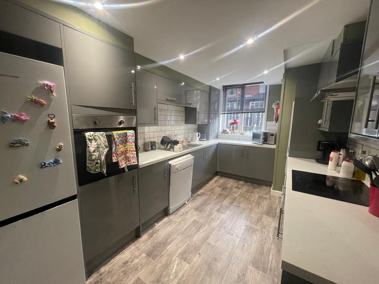 Grimthorpe Terrace, Headingley, Leeds, LS6 3JS