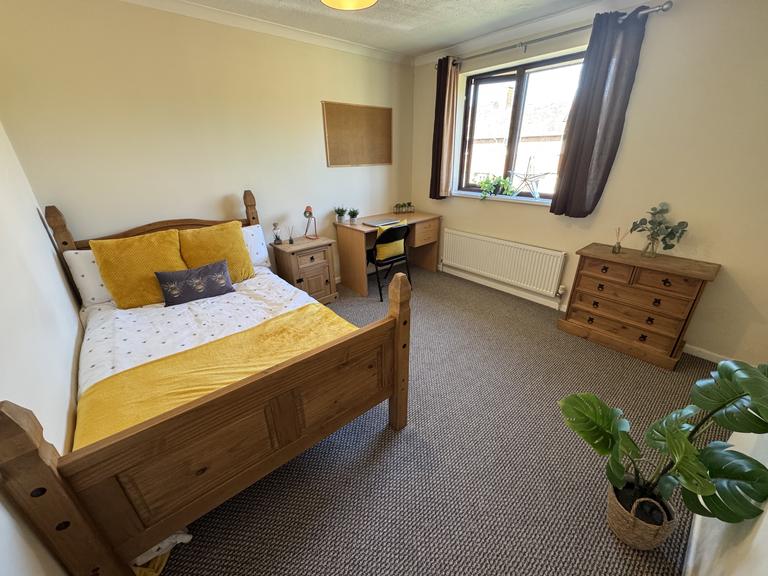 Ambleside Close, North & West Earlham, Norwich, NR5 8LS