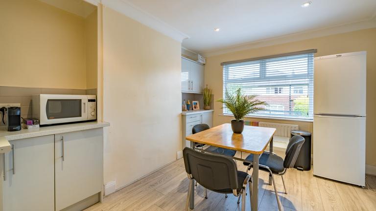 Mayville Avenue, Hyde Park, Leeds, LS6 1NQ