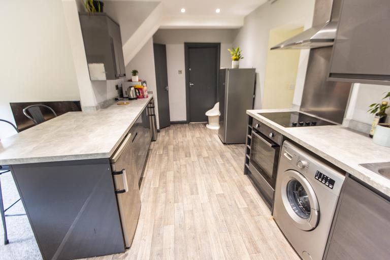 7 bedroom house for rent Southall Avenue, Brighton, BN2 4BA UniHomes