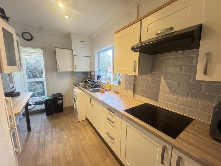 Dalton Street, Cathays, Cardiff, CF24 4HB