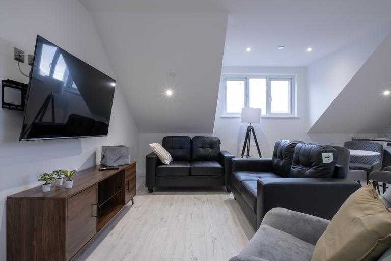 De La Beche Street, City Centre, Swansea, SA1 3EY