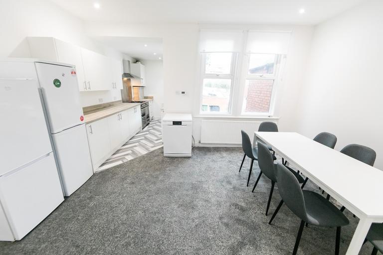 Winston Gardens, Headingley, Leeds, LS6 3LA