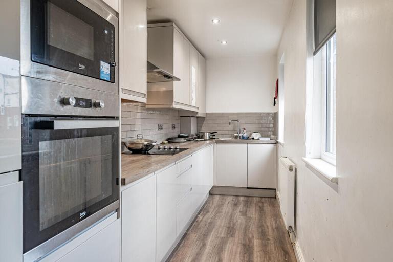 Grimthorpe Street, Headingley, Leeds, LS6 3JU