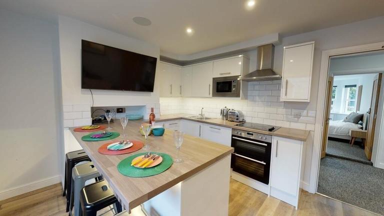 Fishponds Road, Fishponds, Bristol, BS16 3DD