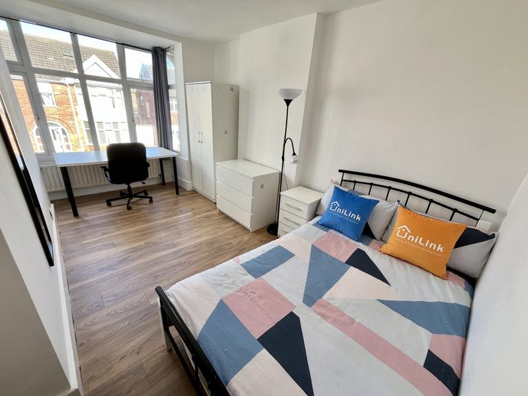 Arnesby Road, Lenton, Nottingham, NG7 2EA