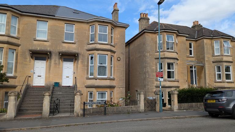 Lower Oldfield Park, Oldfield Park, Bath, BA2 3HS