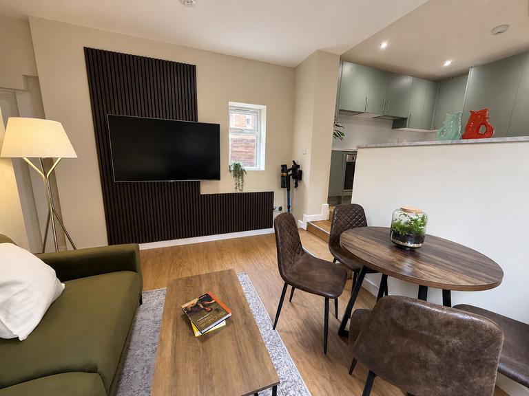 Robson Road, North & West Earlham, Norwich, NR5 8NY