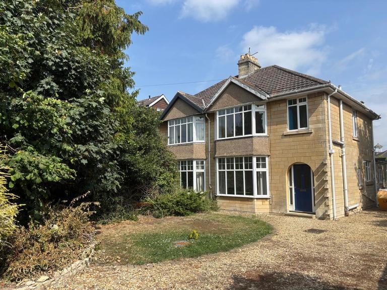 Rosslyn Road, Newbridge, Bath, BA1 3LQ