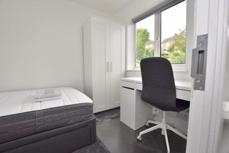 Elliston Drive, Southdown, Bath, BA2 1LU