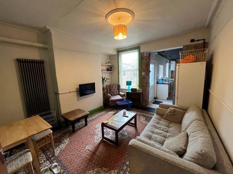 Grimthorpe Street, Headingley, Leeds, LS6 3JU
