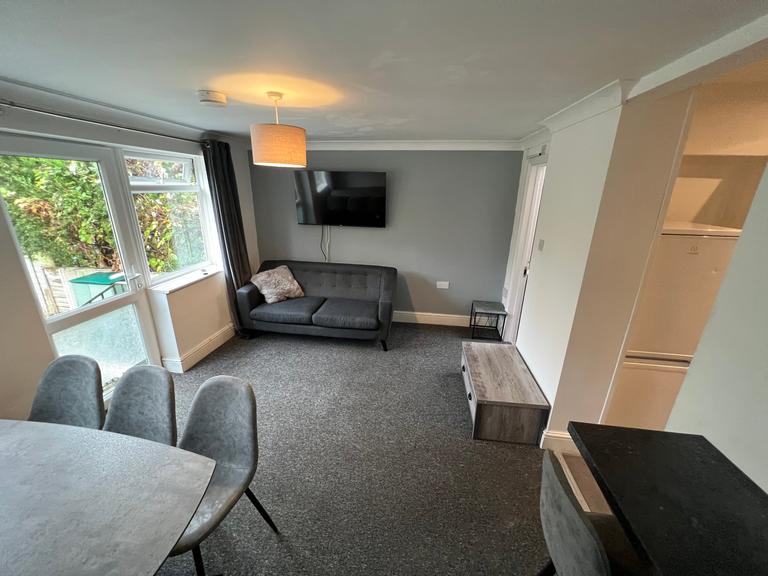 Calvin Road, Winton, Bournemouth, BH9 1LW