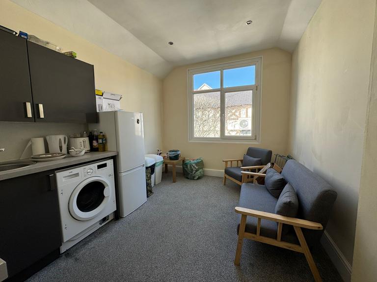 St. Helens Avenue, Brynmill, Swansea, SA1 4NW