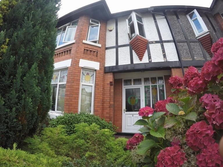 Kedleston Avenue, Rusholme, Manchester, M14 5PT