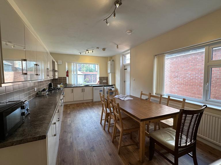 Sanderson Road, Jesmond, Newcastle, NE2 2DR