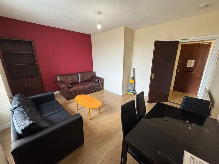 Step Row, West End, Dundee, DD2 1AH