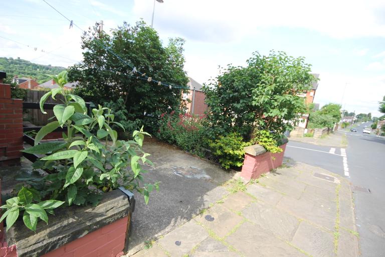 Woodside Place, Burley, Leeds, LS4 2QU