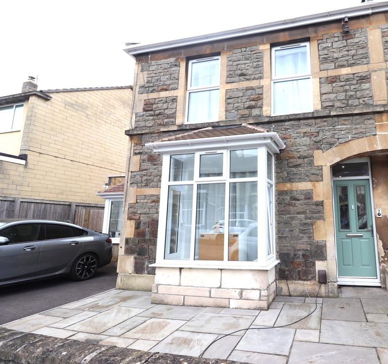 Triangle Villas, Oldfield Park, Bath, BA2 3JG