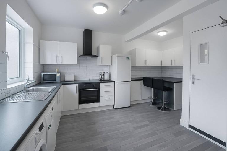 Cobden View Road, Crookes, Sheffield, S10 1HS