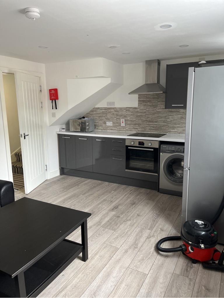 Minny Street, Cathays, Cardiff, CF24 4ER