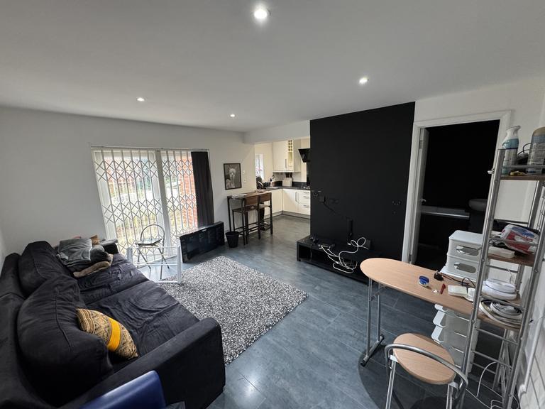 Leamington Park, Hammersmith & Shepherd's Bush, London, W3 6TJ