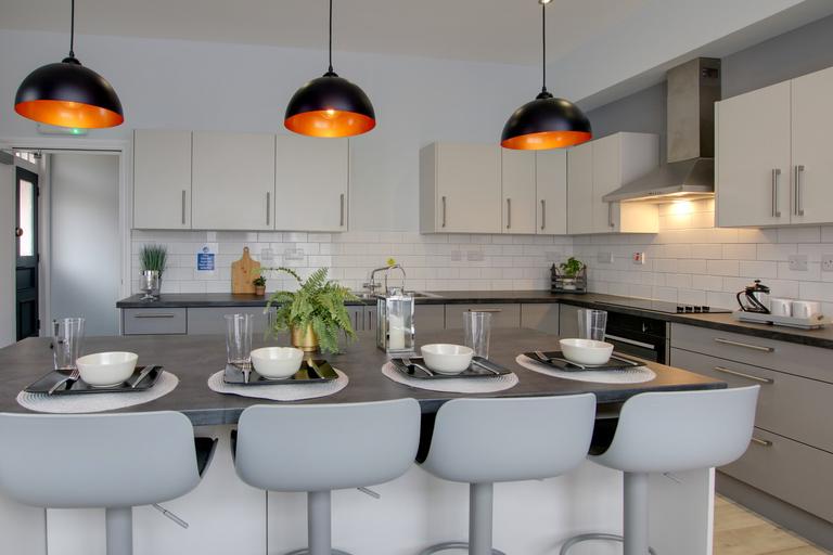 Portland Road, Clarendon Park, Leicester, LE2 3AB