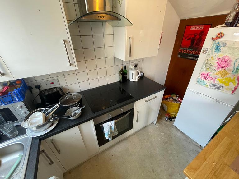 Thornville Terrace, Hyde Park, Leeds, LS6 1JT