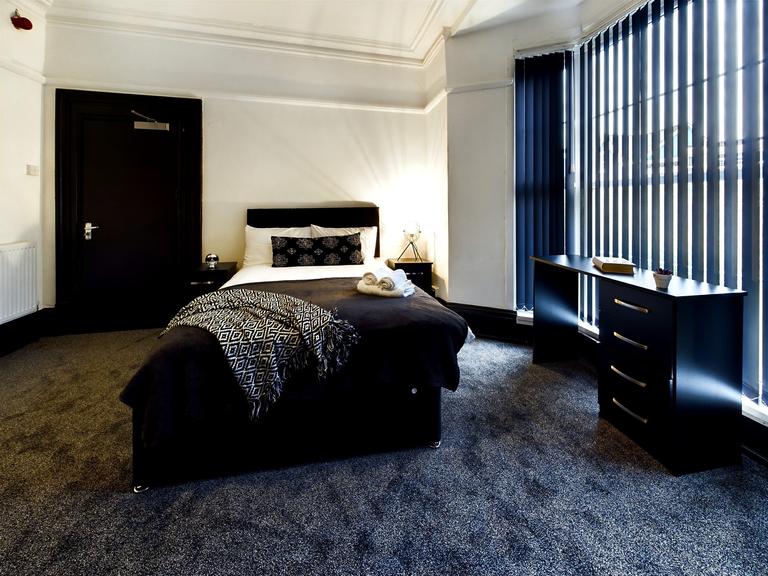 Glanmor Road, Uplands, Swansea, SA2 0PT