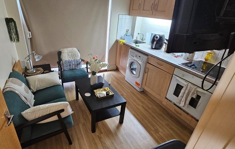 Sparkford Close, Stanmore, Winchester, SO22 4NH