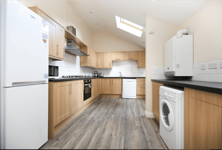 Devonshire Place, Jesmond, Newcastle, NE2 2NB