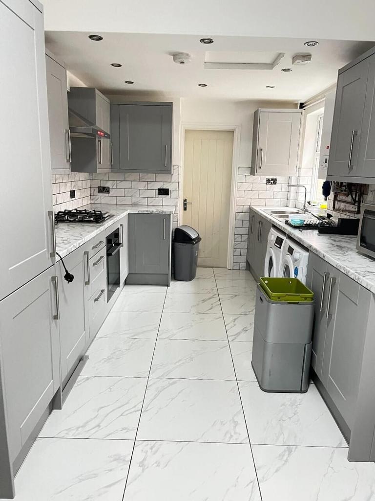 Earlsdon Avenue, Earlsdon, Coventry, CV5 6GP