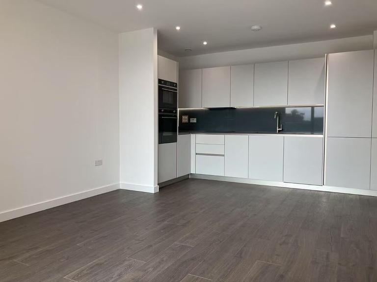 Coster Avenue, Finsbury Park, London, N4 2WP
