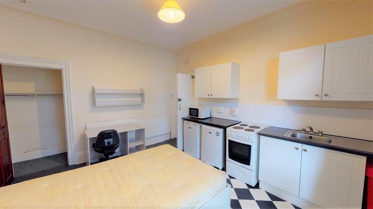 Spring Hill Road, Flat 3, Crookesmoor, Sheffield, S10 1ES