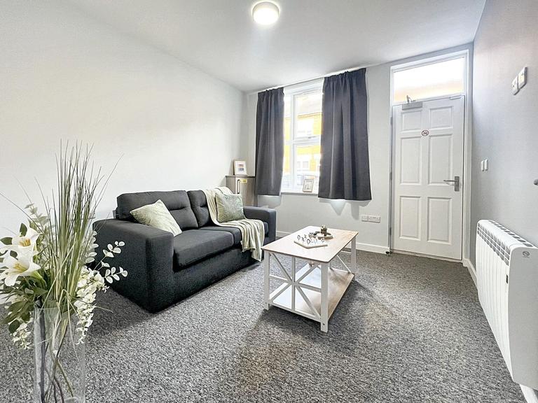 Bulwer Road, Clarendon Park, Leicester, LE2 3BU