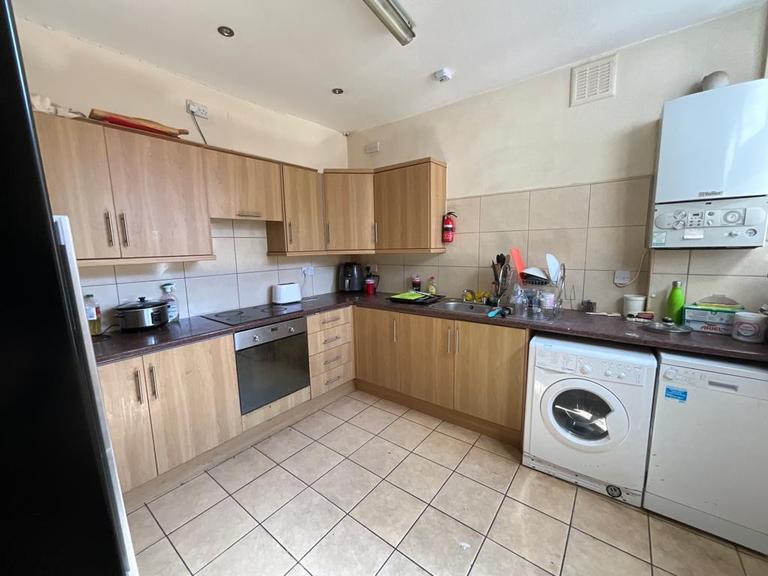 Rothesay Avenue, Lenton, Nottingham, NG7 1PU