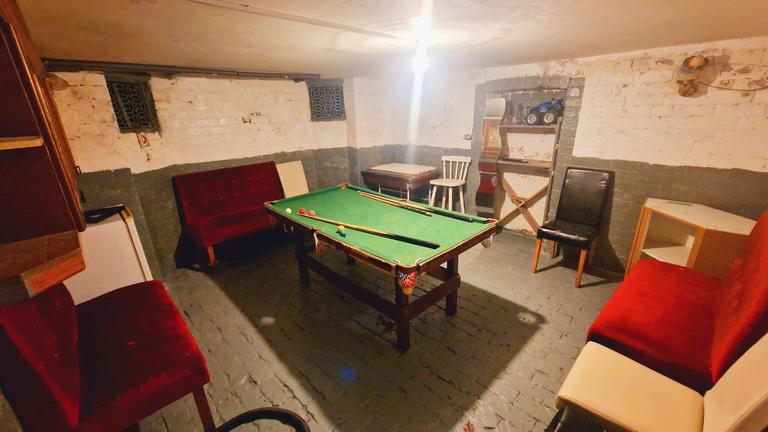 Harlaxton Drive, Lenton, Nottingham, NG7 1JB