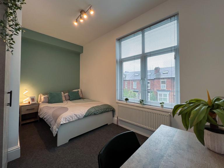 Charlotte Road, Highfield, Sheffield, S1 4TL