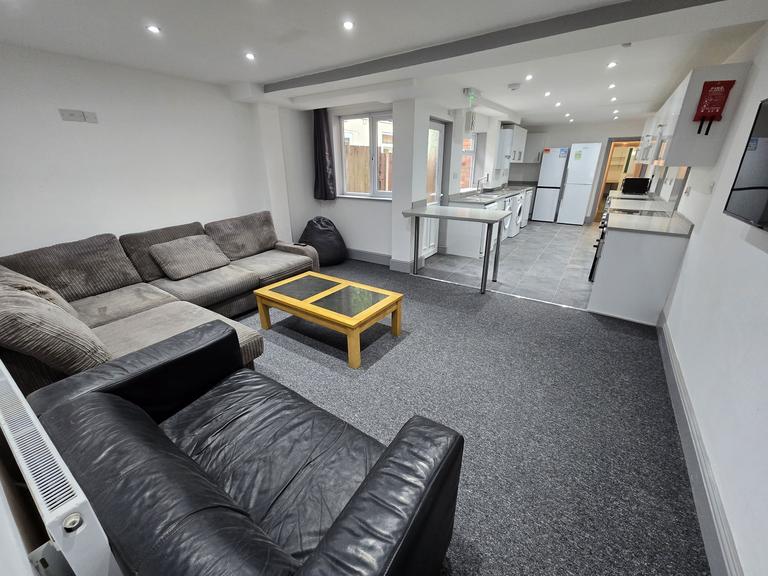 Bournbrook, Selly Oak, Birmingham, B29 7BT
