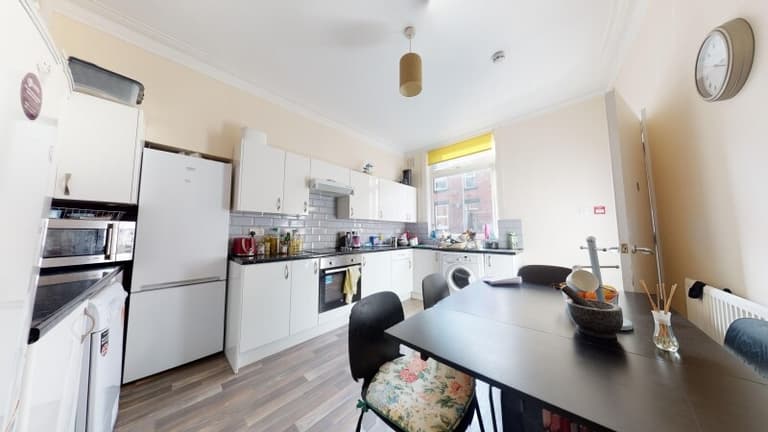 Delph Mount, Woodhouse, Leeds, LS6 2HS Delph Mount, Woodhouse, Leeds, LS6 2HS
