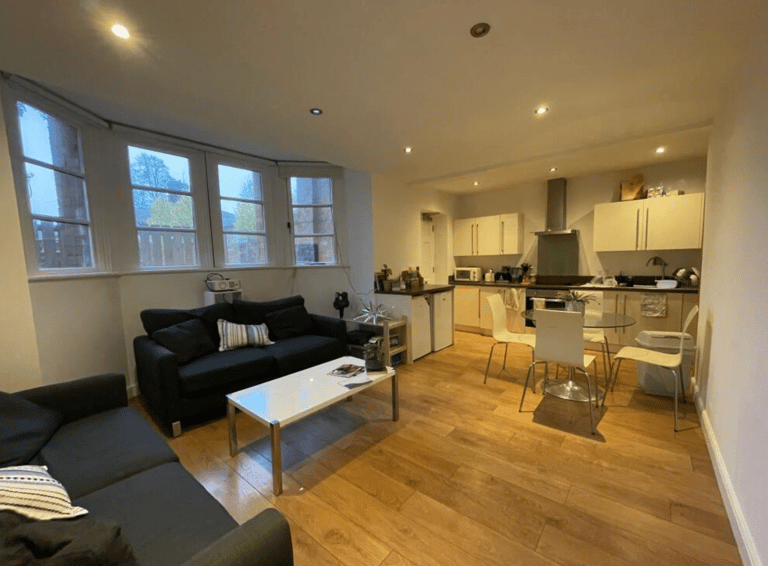 26 Hyde Terrace, City Centre, Leeds, LS2 9LN